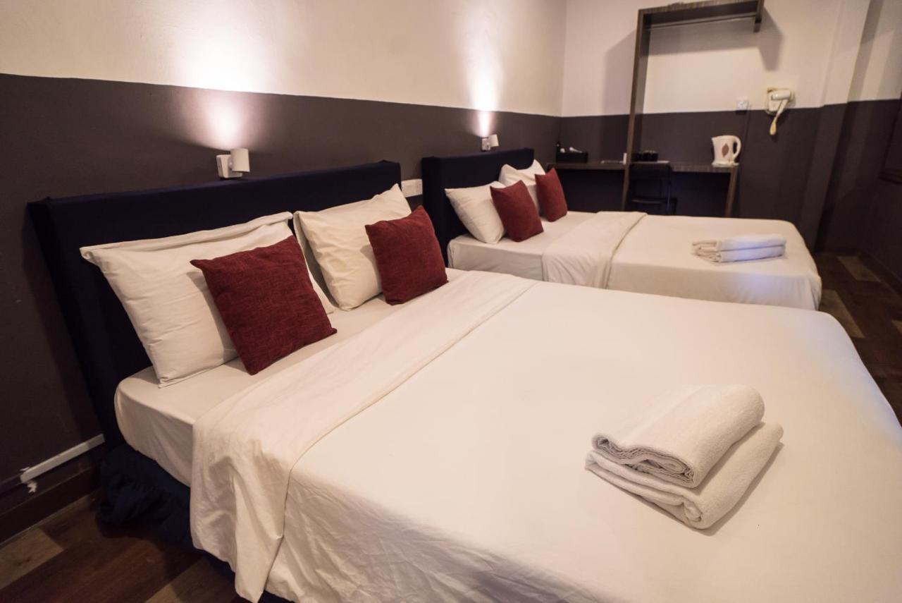 V Hotel ג'והור בהרו מראה חיצוני תמונה