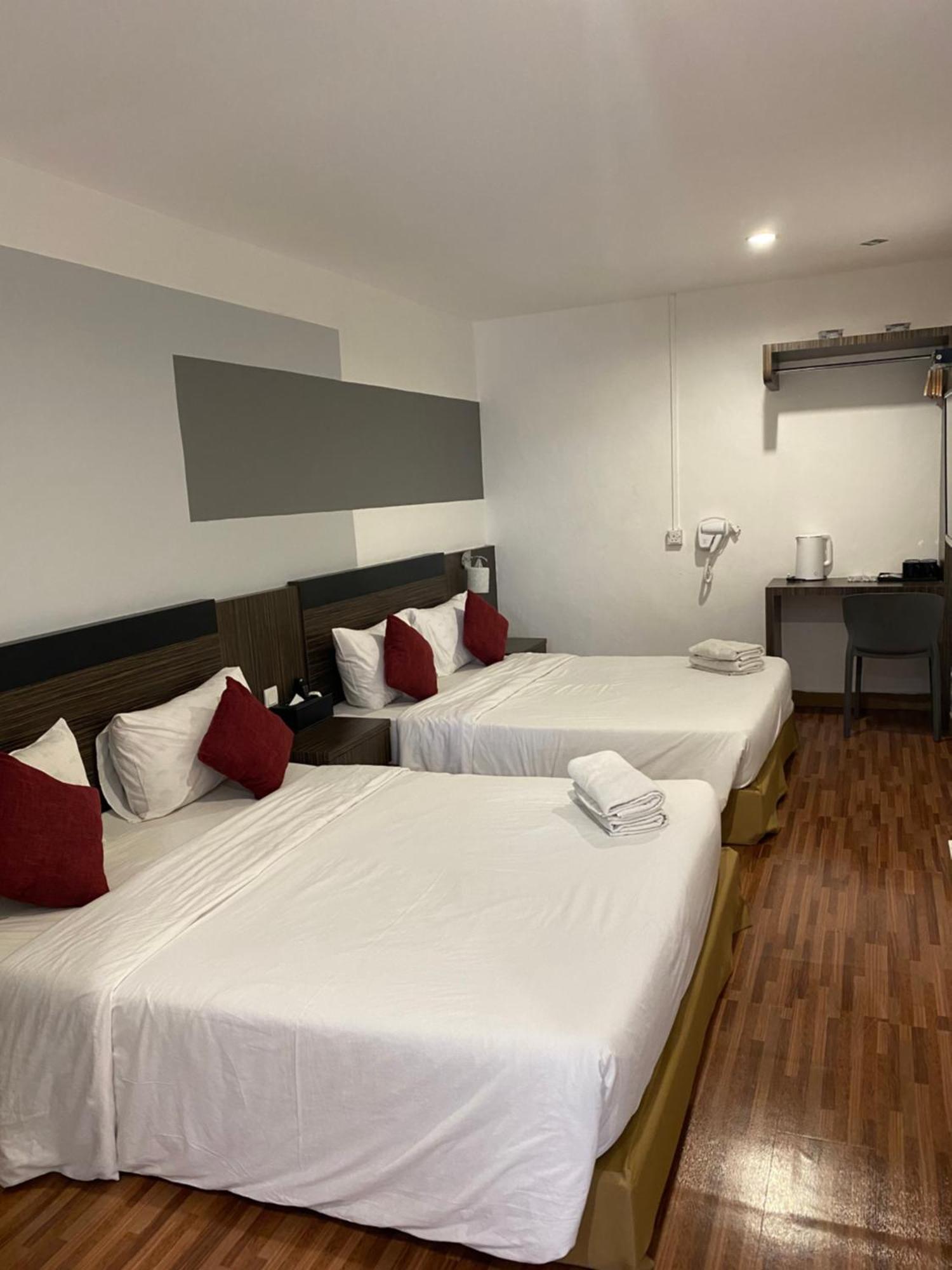 V Hotel ג'והור בהרו מראה חיצוני תמונה