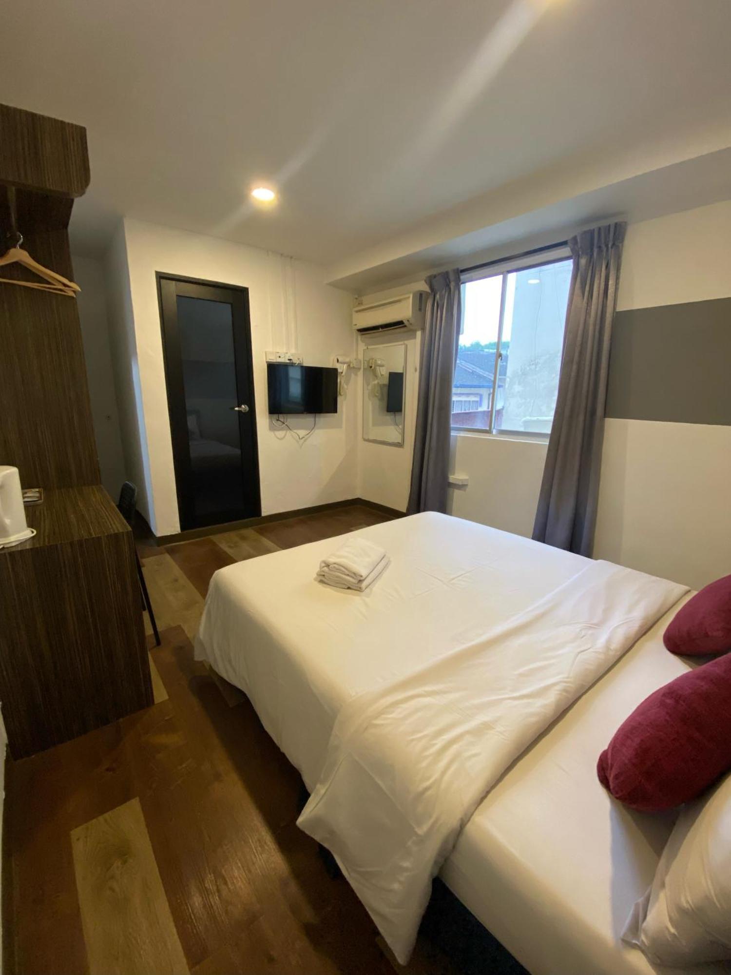 V Hotel ג'והור בהרו מראה חיצוני תמונה